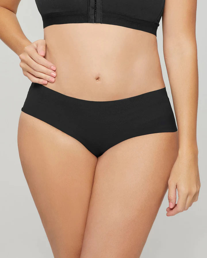 Panty hipster invisible ultraplano sin elásticos y de pocas costuras